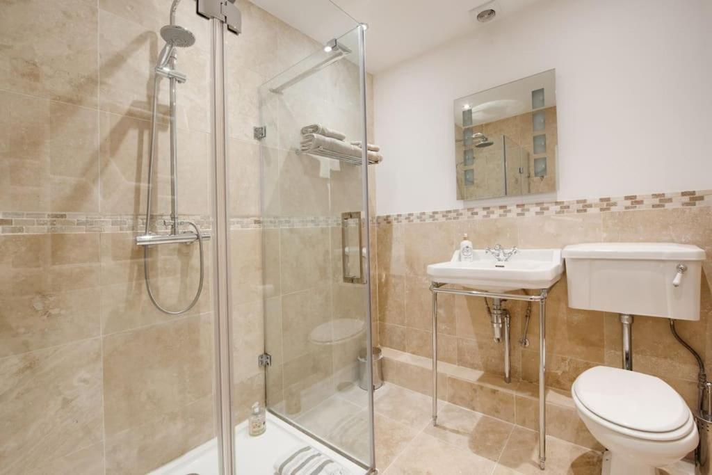 Princes Villa - Large Fully Self Contained Flat, 5 Minutes From The Sea Hastings Exterior photo